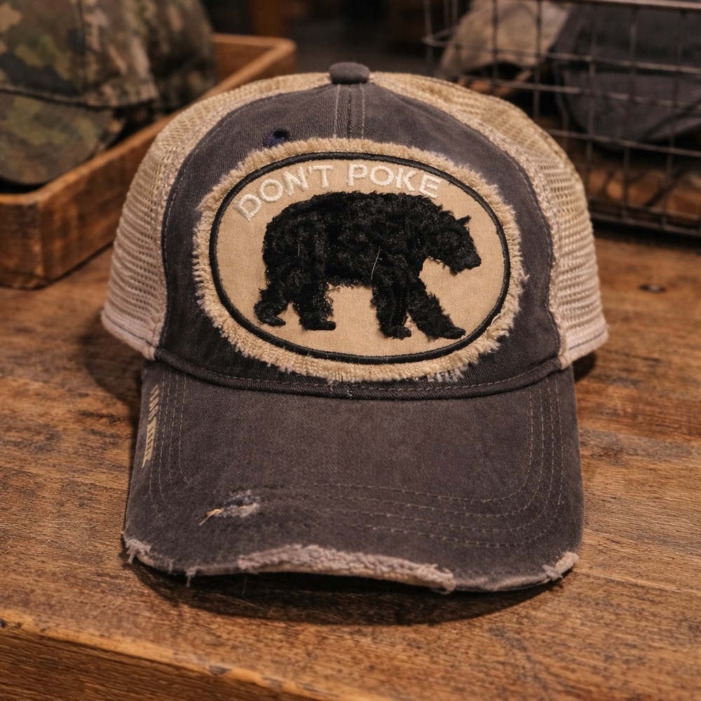 Distressed Unisex hat- Don’t Poke the bear NWOT